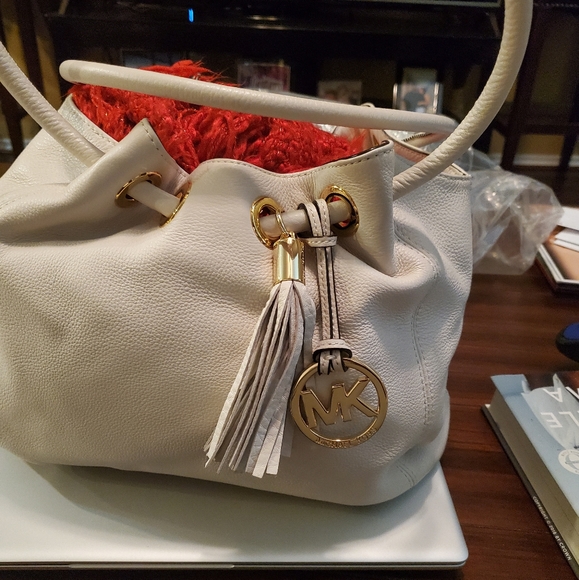 Purse - Picture 3 of 3